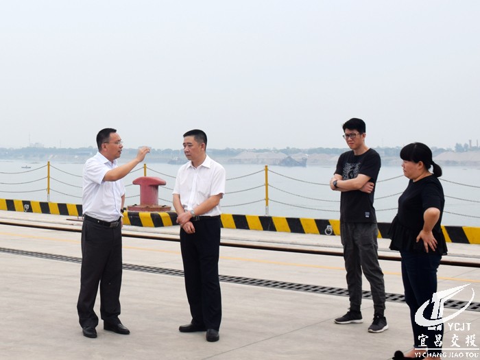 中行領(lǐng)導視察 065(修圖).jpg